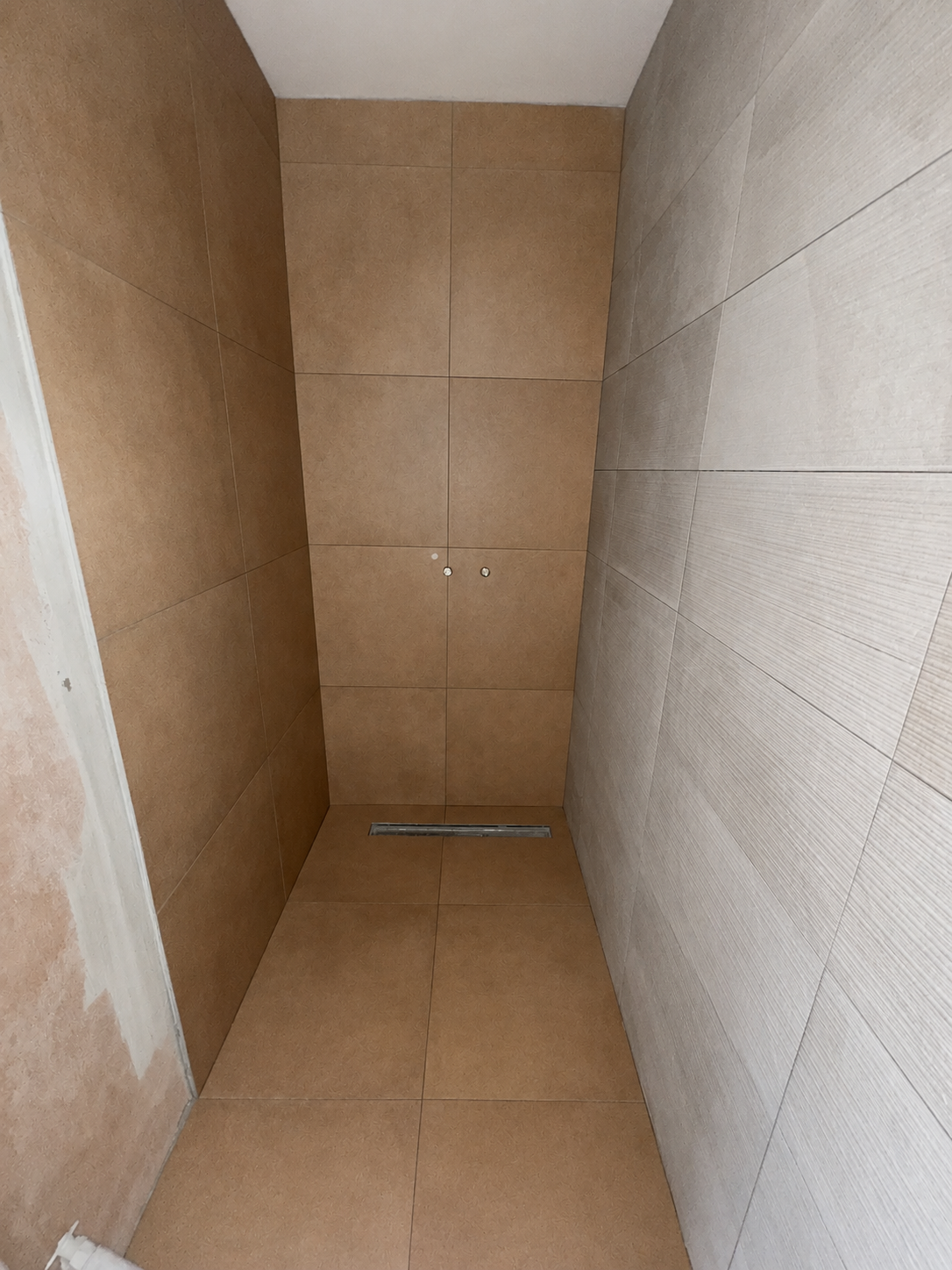 Warm tegelwerk met terracotta tegels